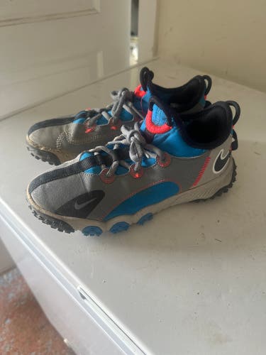 Unisex 3.5Y (Big Kids / Youth) Youth Nike Shoes (Used)