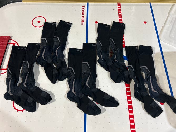 5 pairs Black Men's Large Adult Bauer Skate Socks (Used/New)