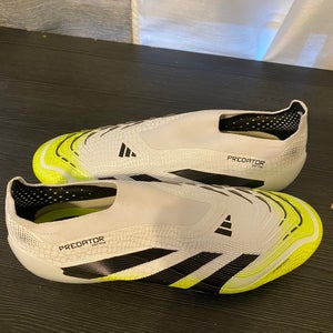 White Men's Size M 9.5 (W 10.5) Adidas predator ELite Cleats (New)