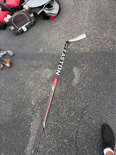 Senior Easton Synergy 450 Right Handed Hockey Stick 77 Flex (Used)