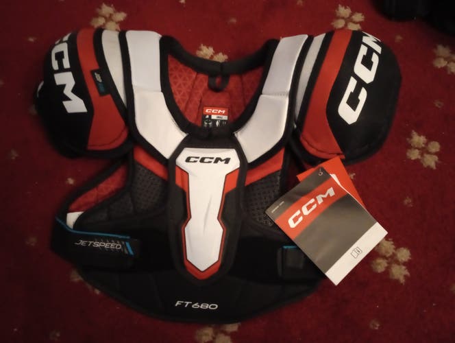Junior Small CCM JetSpeed FT680 Shoulder Pads (New)