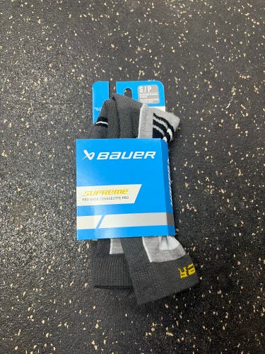 Gray Small Bauer Supreme (New) Skate Socks Item#CCBS