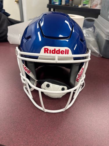 Youth Medium Riddell SpeedFlex Helmet (Used)