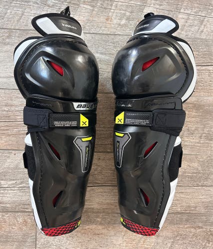 Bauer Vapor Hyperlite Shin Guards - 13” (Used)