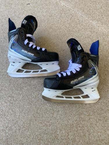 Bauer Vapor Flylite Hockey Skates Regular Width 13 (Used)