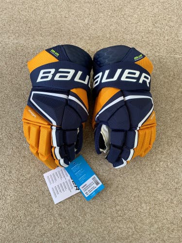 Bauer Vapor Hyperlite Gloves 14" (New)…….