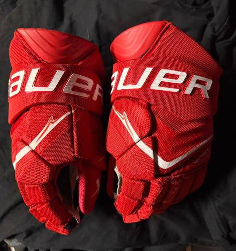 Bauer Vapor Flylite Gloves 13" (Used)