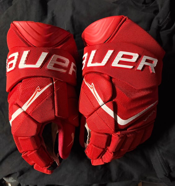 Bauer Vapor Flylite Gloves 13" (Used)
