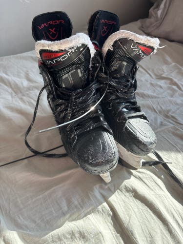 Black/Gray 2021 Bauer Vapor 3X Hockey Skates Regular Width Size 4 (Used)