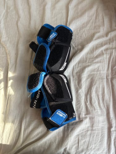 Youth Medium Bauer MS-1 Elbow Pads (Used)
