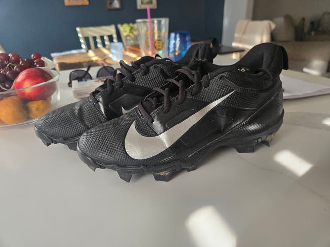 Men's Size M 8.5 (W 9.5) Nike Mid Top Molded Cleats (Used)