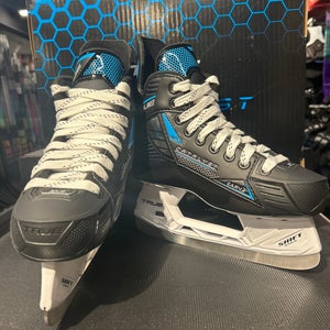 True Catalyst 3x4 Hockey Skates Regular Width Size 1 (New)
