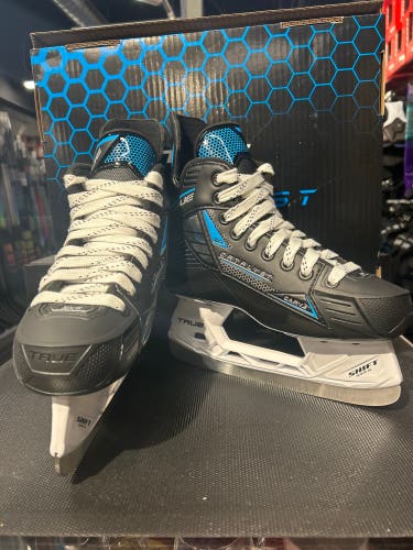 True Catalyst 3x4 Hockey Skates Regular Width Size 11 (New)