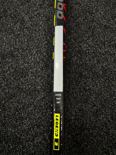 Sher-Wood Rekker Legend 2 Intermediate Right Handed Hockey Stick PP28 60 Flex (New)