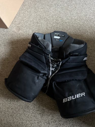 Junior Large Bauer Elite Hockey Goalie Pants (Used)