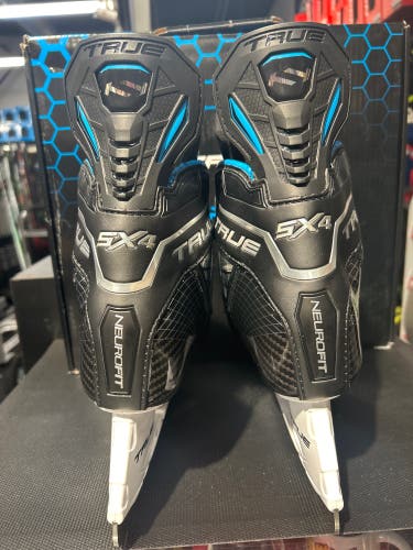 True Catalyst 5x4 Hockey Skates Regular Width 9 (New)