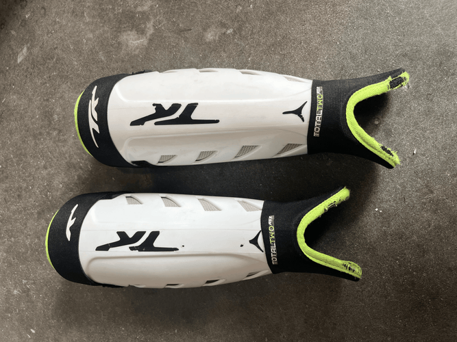 2017/18 TK Total Two ASX 2.2 Hockey Shin Guard