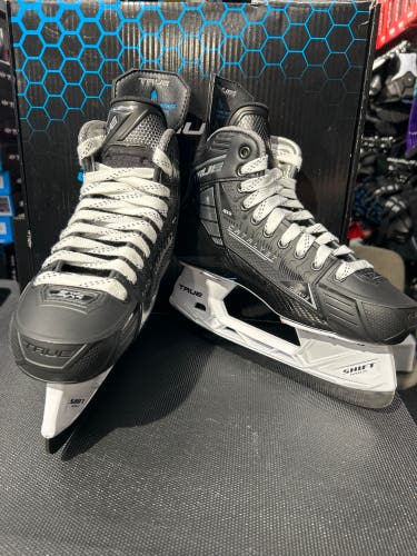 True Catalyst 9x4 Hockey Skates Regular Width 8 (New)