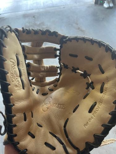 Rawlings Gold Glove Elite Baseball Glove 1st base mitt
