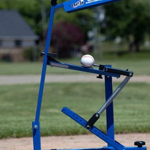 LOUISVILLE SLUGGER BLUE FLAME PITCHING MACHINE (Used)