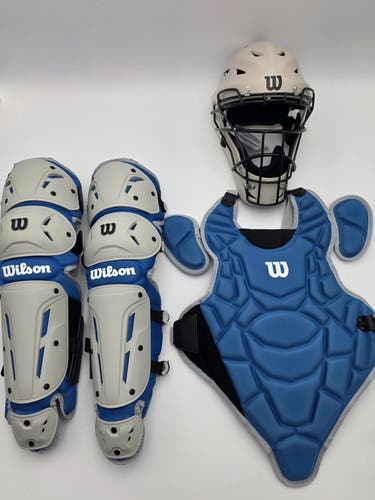 Wilson EZ Gear 2.0 Catcher’s Gear Kit Royal Baseball Youth Ages 7-12