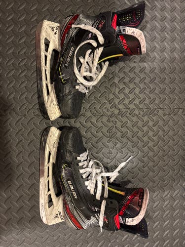 2019 Bauer Vapor 2X Pro Hockey Skates Regular Width 8.5 (Used)