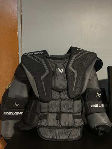 Medium 2025 Bauer GSX Goalie Chest Protector (Used)