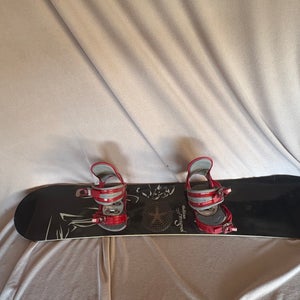Unisex Rossignol Sultan Snowboard With Bindings 140 cm (Used)