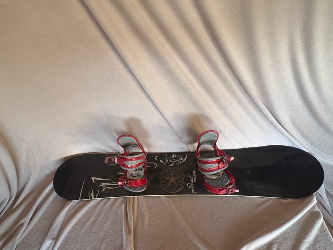Unisex Rossignol Sultan Snowboard With Bindings 140 cm (Used)