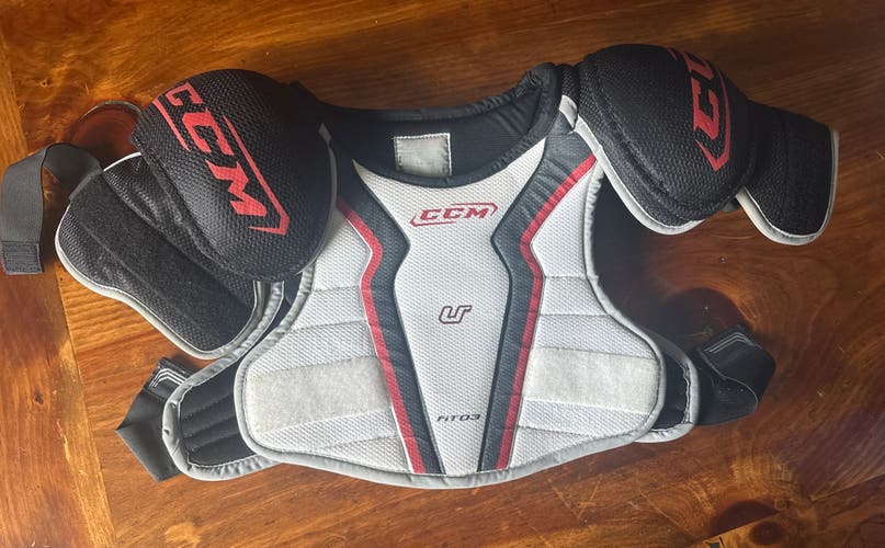 Large Junior CCM U+ Shoulder Pads (Used)