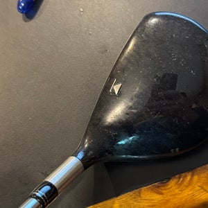 Men's 2009 Titleist 909 F2 Right Handed Fairway Wood Extra Stiff Flex 4 Wood Graphite Shaft (Used)