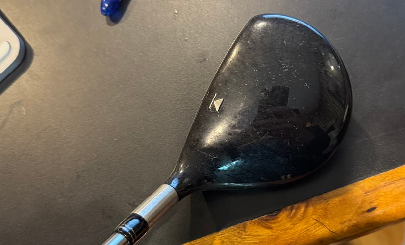 Men's 2009 Titleist 909 F2 Right Handed Fairway Wood Extra Stiff Flex 4 Wood Graphite Shaft (Used)