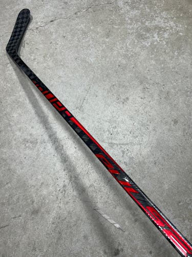 82 Flex P92M Senior Bauer Pulse Right Hand Hockey Stick Pro Stock (Used)