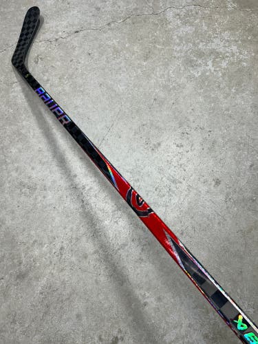77 Flex P92 Senior Bauer Proto 2 Right Hand Hockey Stick Pro Stock (Used)