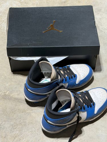 Blue Men's Size M 9.5 (W 10.5) Adult Air Jordan Molded Cleats Cleats (Used)