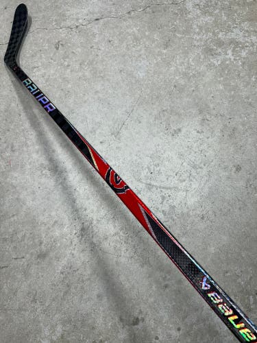 70 Flex P28 Senior Bauer Proto 2 Right Hand Hockey Stick Pro Stock (Used)