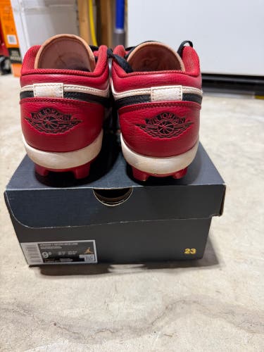 Red Size M 9.5 (W 10.5) Air Jordan Molded Cleats (Used)