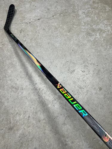 77 Flex P90TM Senior Bauer Flylite Right Hand Hockey Stick Pro Stock (Used)