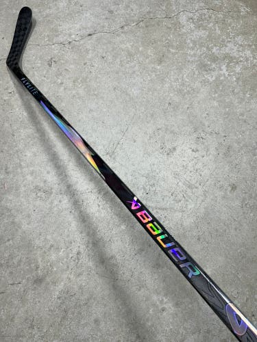 77 Flex P90TM Senior Bauer Flylite Right Hand Hockey Stick Pro Stock (Used)