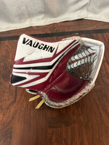 Vaughn SLR4 Pro Carbon Pro Stock Glove (Used)