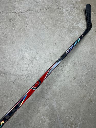 82 Flex P90TM Senior Bauer Proto2 Left Hand Hockey Stick Pro Stock (Used)