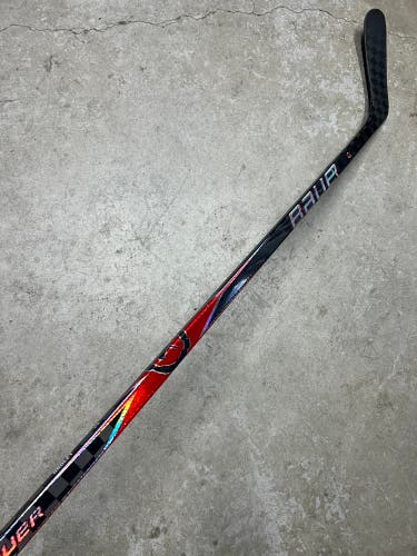 82 Flex P90TM Senior Bauer Proto2 Left Hand Hockey Stick Pro Stock (Used)