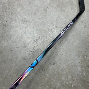 82 Flex P28M Senior Bauer Proto2 Left Hand Hockey Stick Pro Stock (Used)