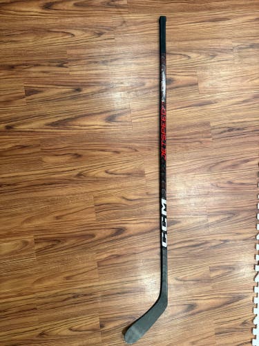 Senior CCM JetSpeed FT5 Right Handed Hockey Stick P28 75 Flex (Used)