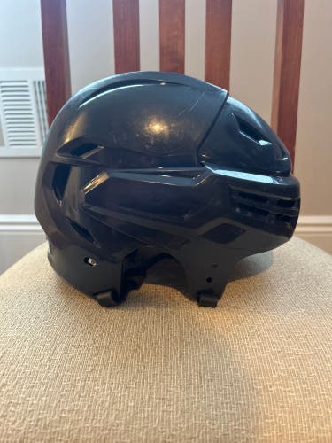 Navy Medium Bauer Re-Akt Helmet (Used)