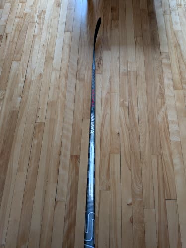 Bauer Nexus Tracer LH P92 87 Flex Pro Stock Alex Newhook (Used)