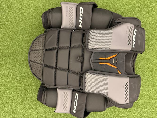 Medium CCM Pro Spec Goalie Chest Protector (Used)