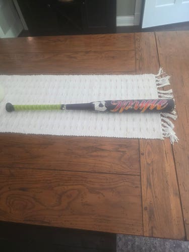 Used 2022 DeMarini Spryte Composite Bat -12 18OZ 30"