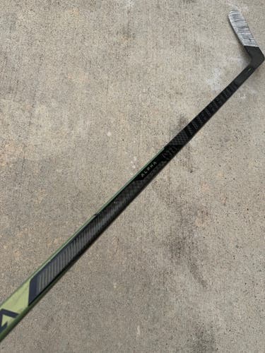 Warrior Alpha LX3 (Used) Pro Stock Hockey Sticks Grip M90 65 Flex Left 1201