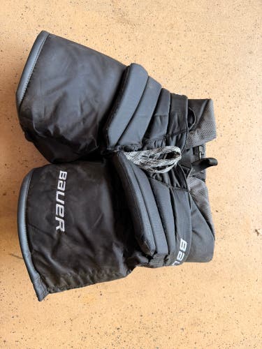 Intermediate Large Bauer Elite Hockey Goalie Pants (Used)